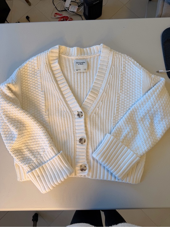 Abercrombie & Fitch Sweaters - Abercrombie & Fitch Ivory Chunky Knit Cardigan | Size Small